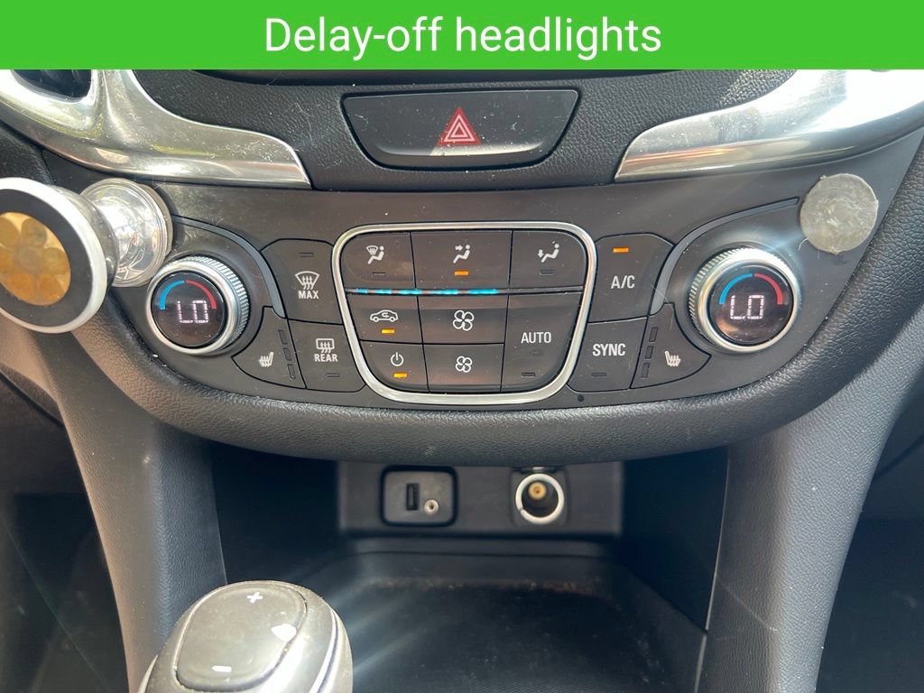 Used 2018 Chevrolet Equinox LT FWD image 25