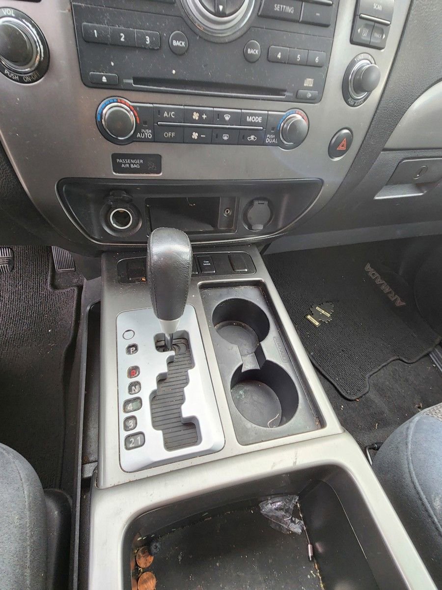 Used 2011 Nissan Armada SV image 15