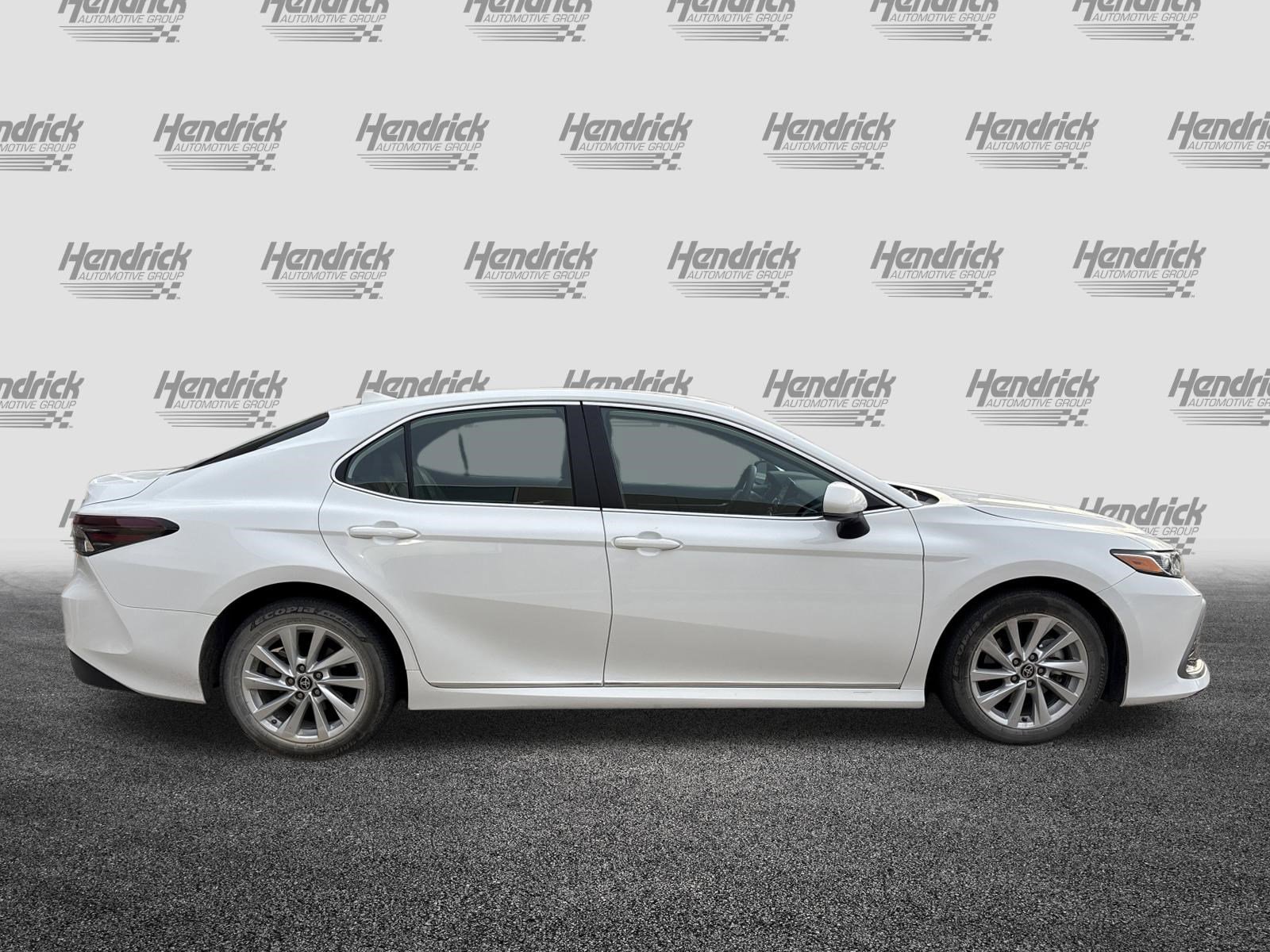 Used 2022 Toyota Camry LE image 11