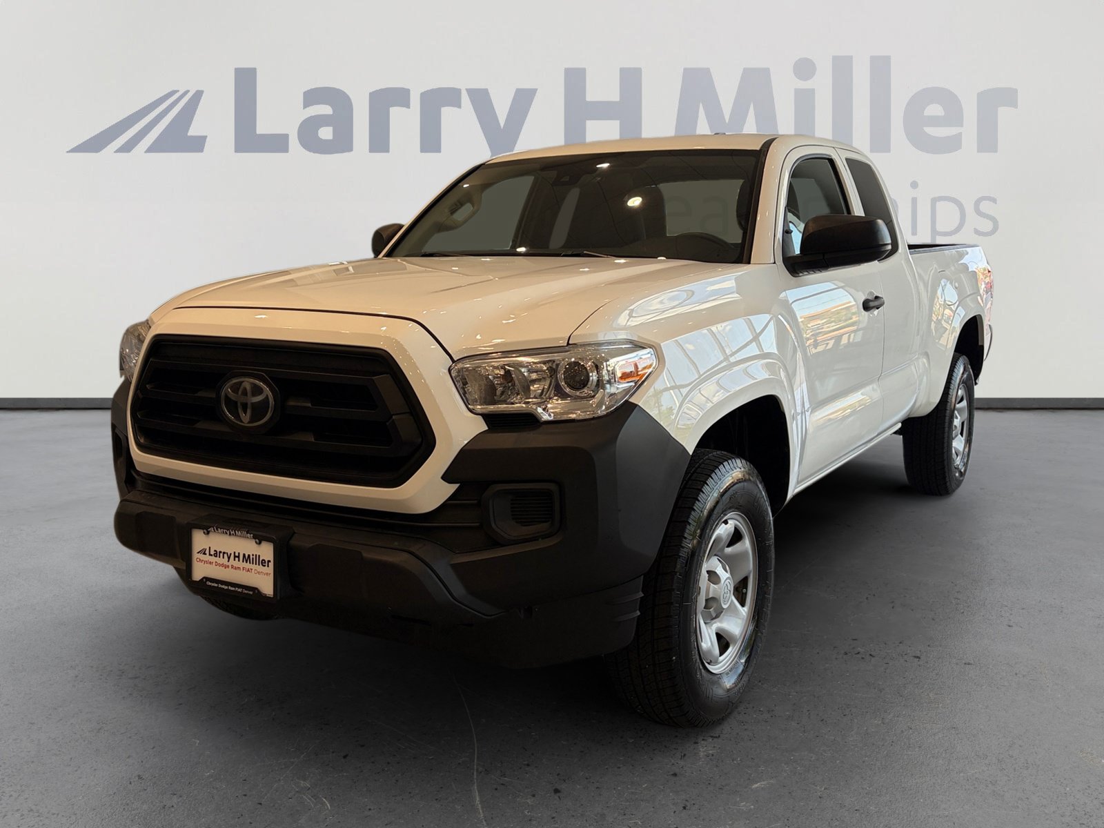Used 2021 Toyota Tacoma SR RWD image 1