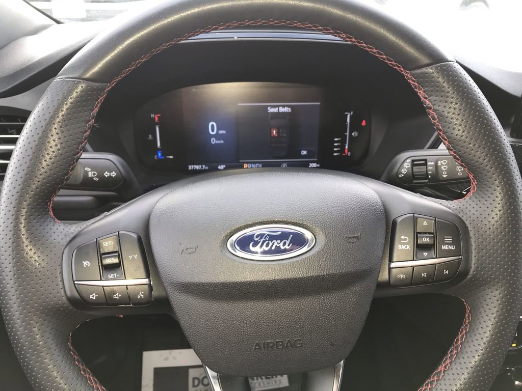 Used 2023 Ford Escape ST-Line AWD/4WD image 14