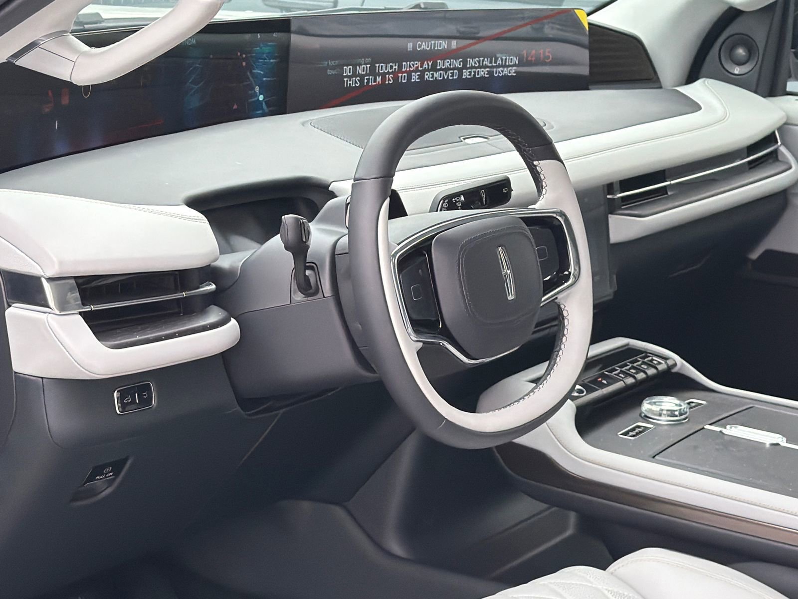 New 2026 Lincoln Navigator L Black Label AWD/4WD image 16