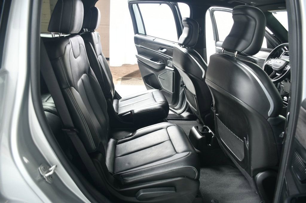 Used 2021 Jeep Grand Cherokee L Overland w/ Luxury Tech Group IV image 37