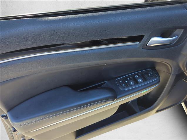 Used 2022 Chrysler 300 S image 10