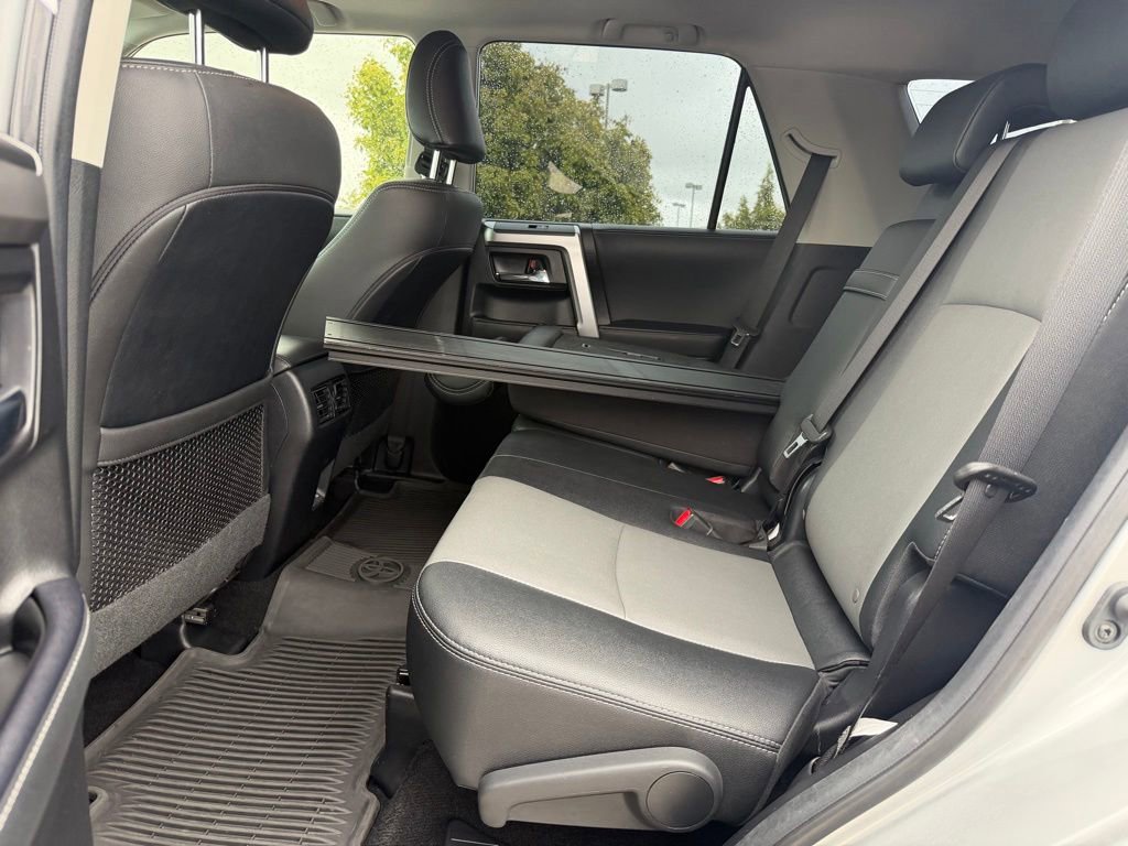 Used 2024 Toyota 4Runner SR5 Premium w/ Moonroof Package AWD/4WD image 25