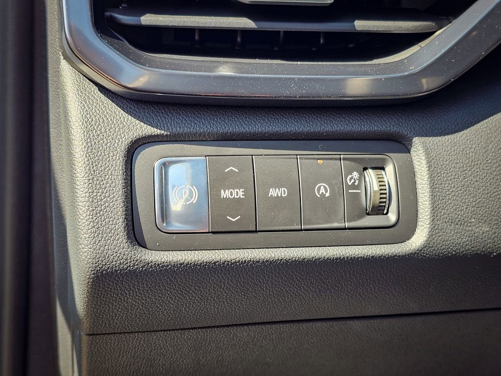 New 2026 GMC Acadia AT4 image 15