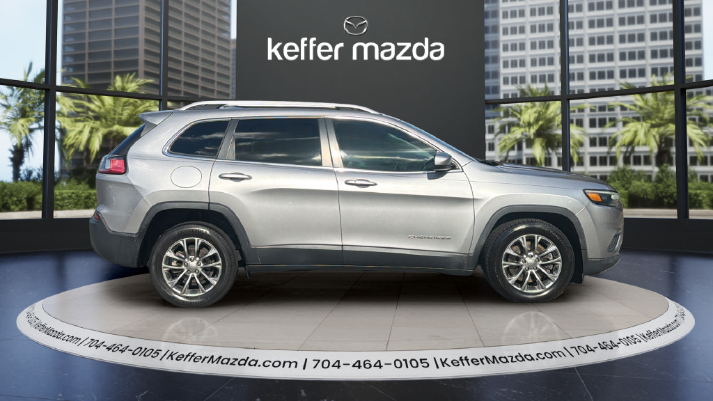 Used 2019 Jeep Cherokee Latitude Plus FWD image 8