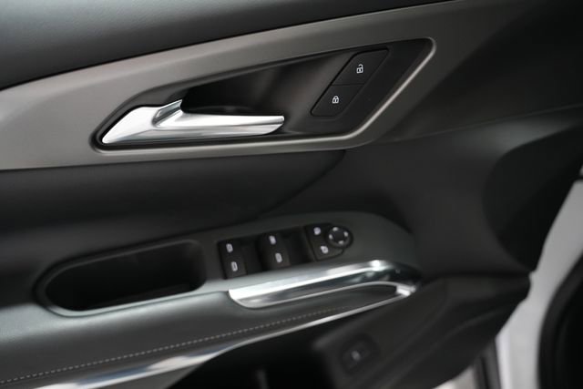 New 2026 Chevrolet Traverse LT w/ Driver Confidence Package image 4