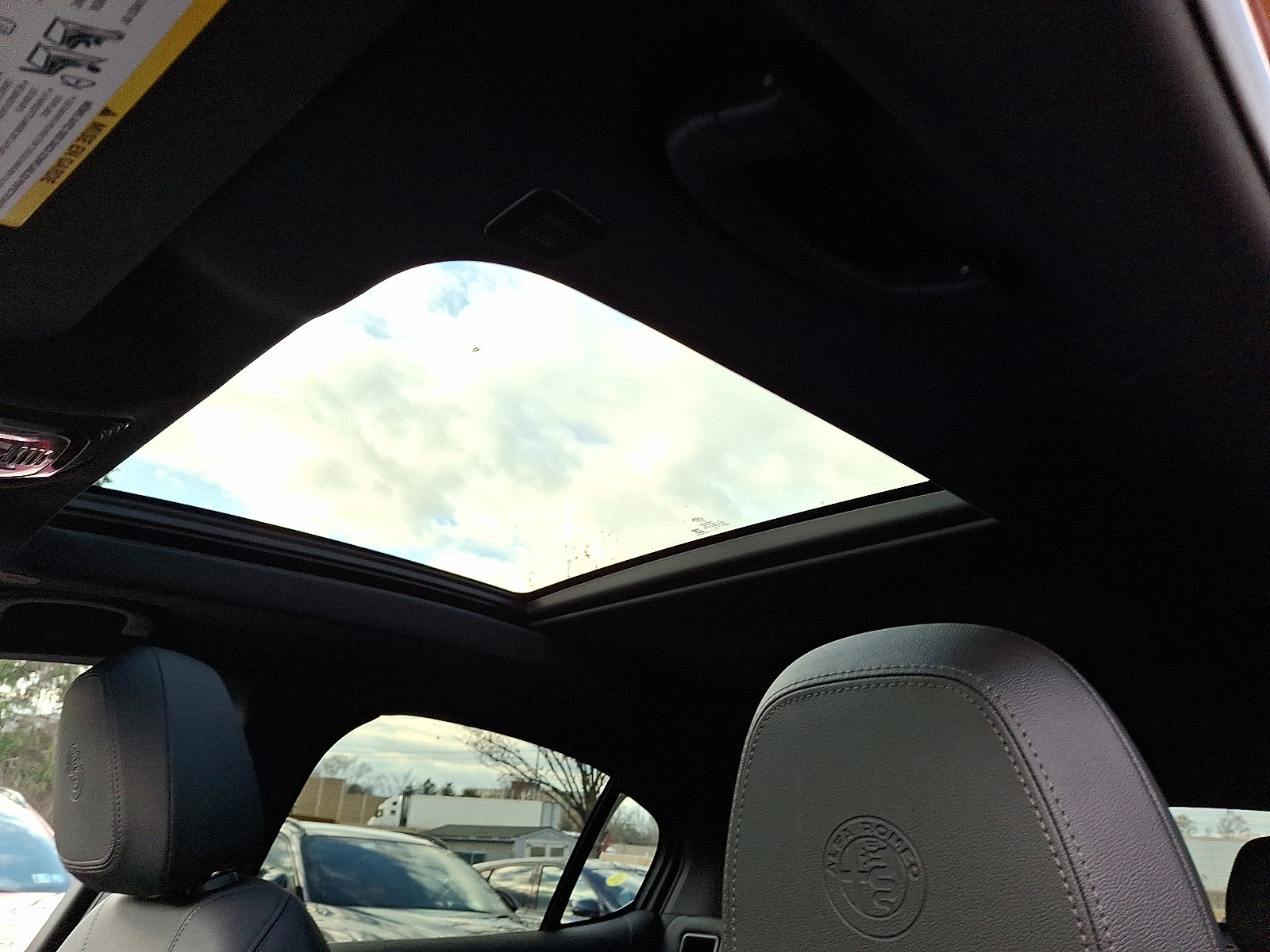 New 2025 Alfa Romeo Stelvio Sprint image 10