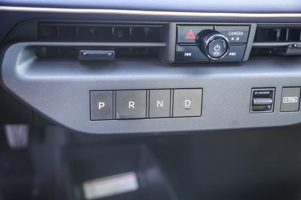 New 2026 Nissan Leaf SV+ w/ Floor Mat Package (SV+) FWD image 20