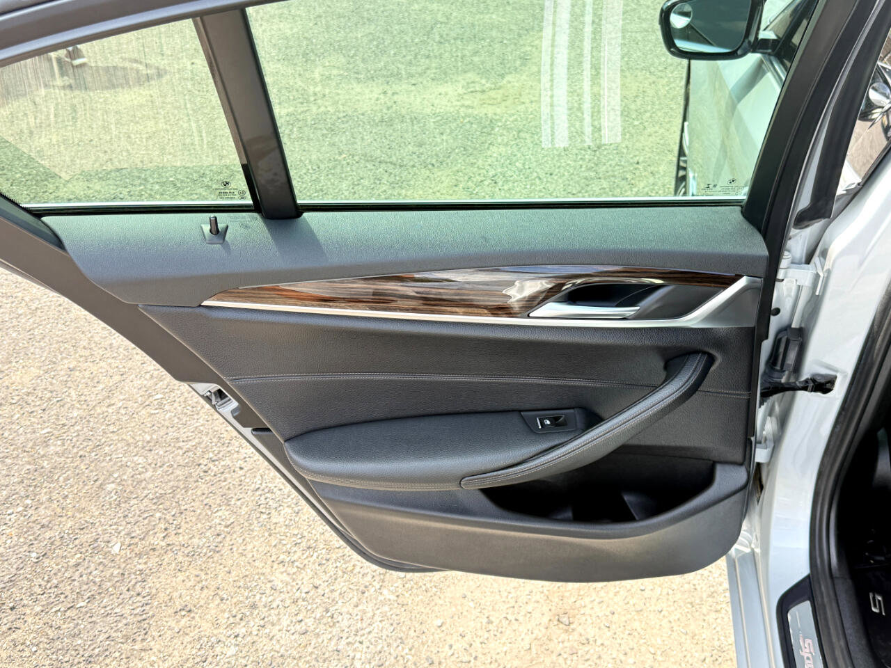 Used 2018 BMW 530i xDrive w/ Premium Package image 33