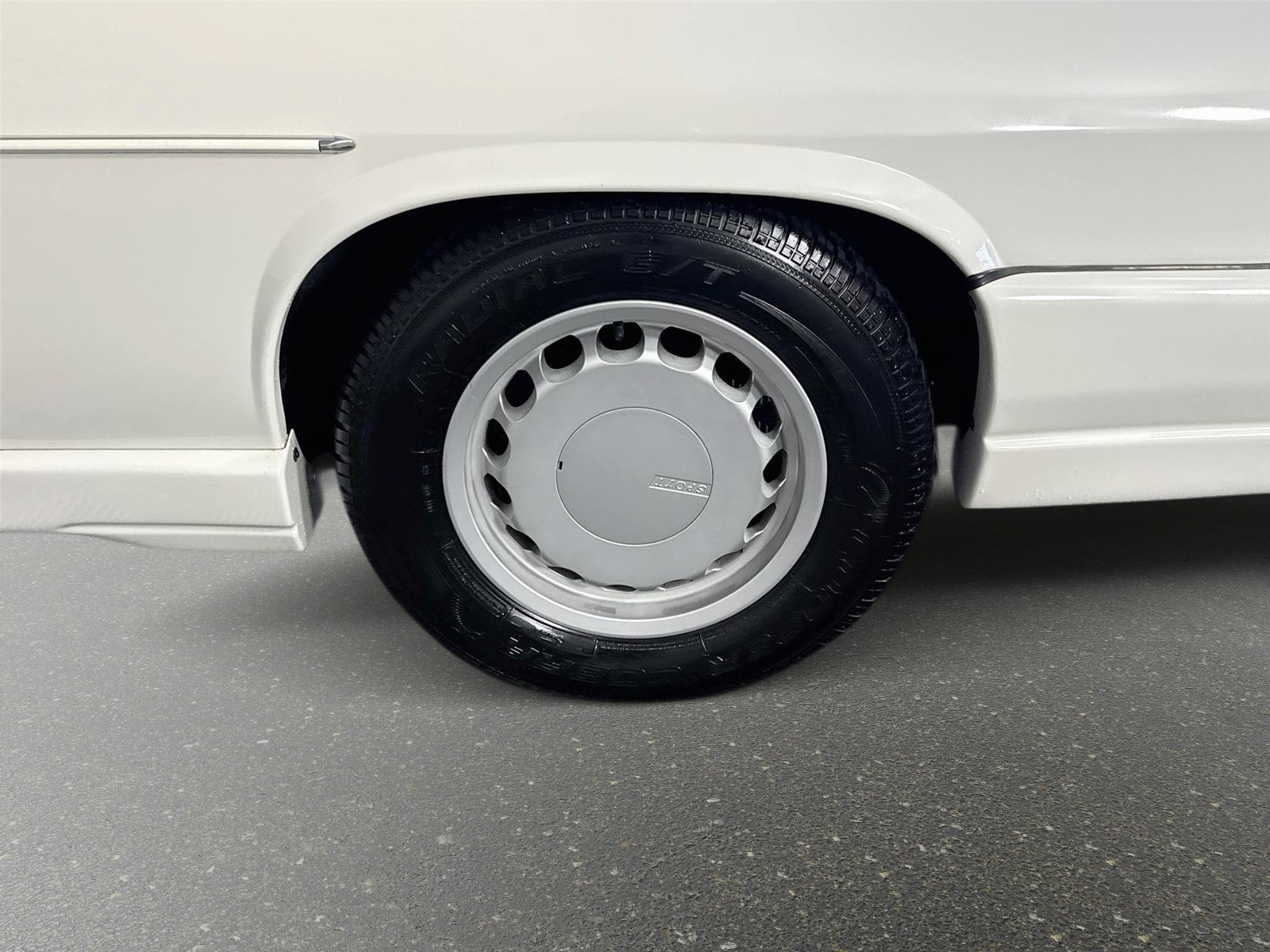 Used 1991 Jaguar XJS V12 Coupe RWD image 25