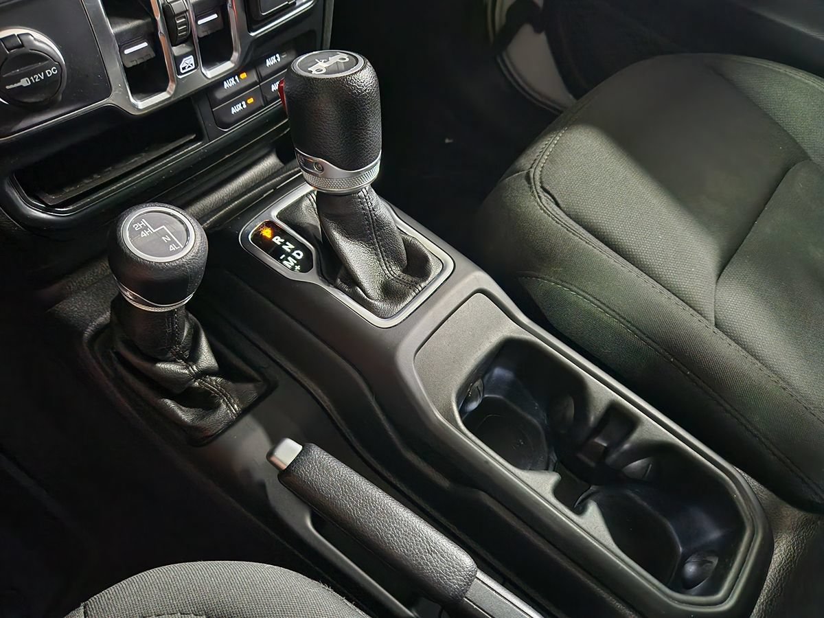 Used 2019 Jeep Wrangler Unlimited Sport S AWD/4WD image 26