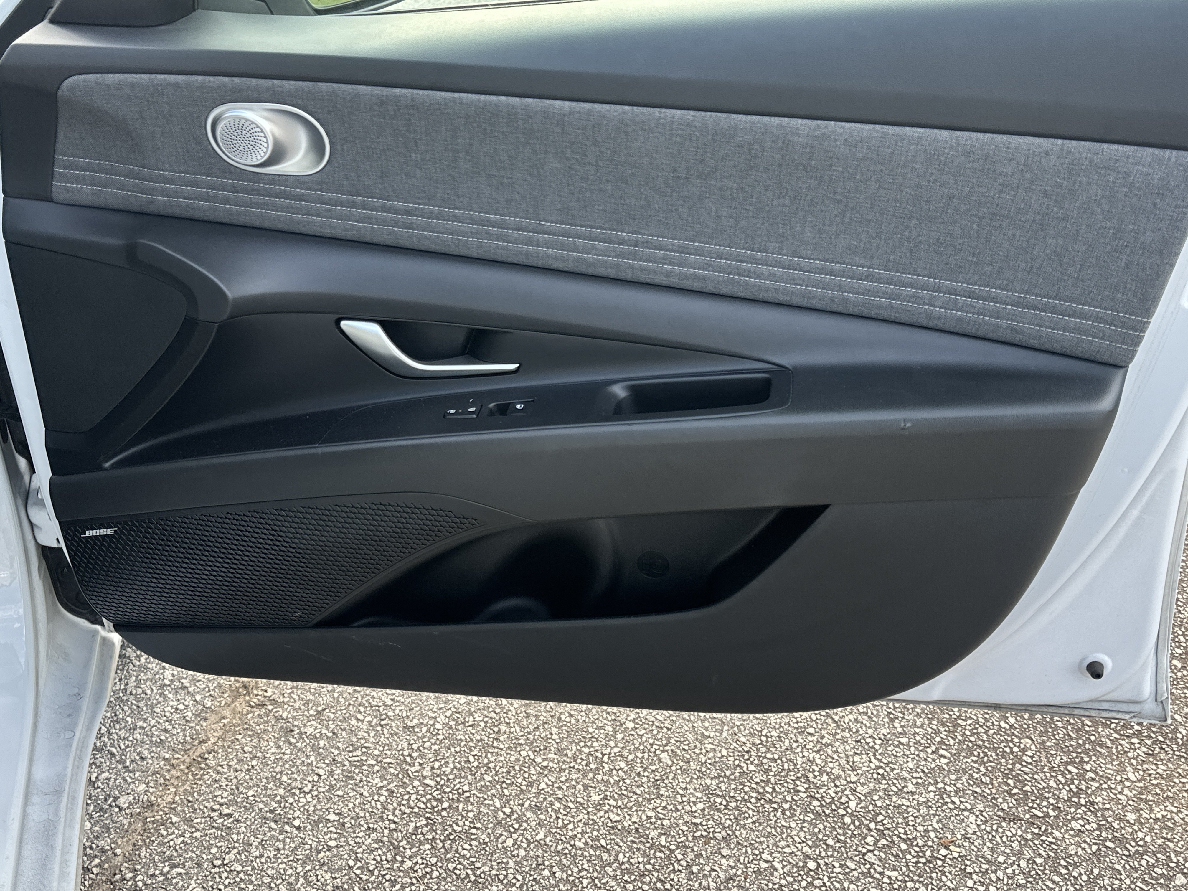 Used 2024 Hyundai Elantra Limited FWD image 14