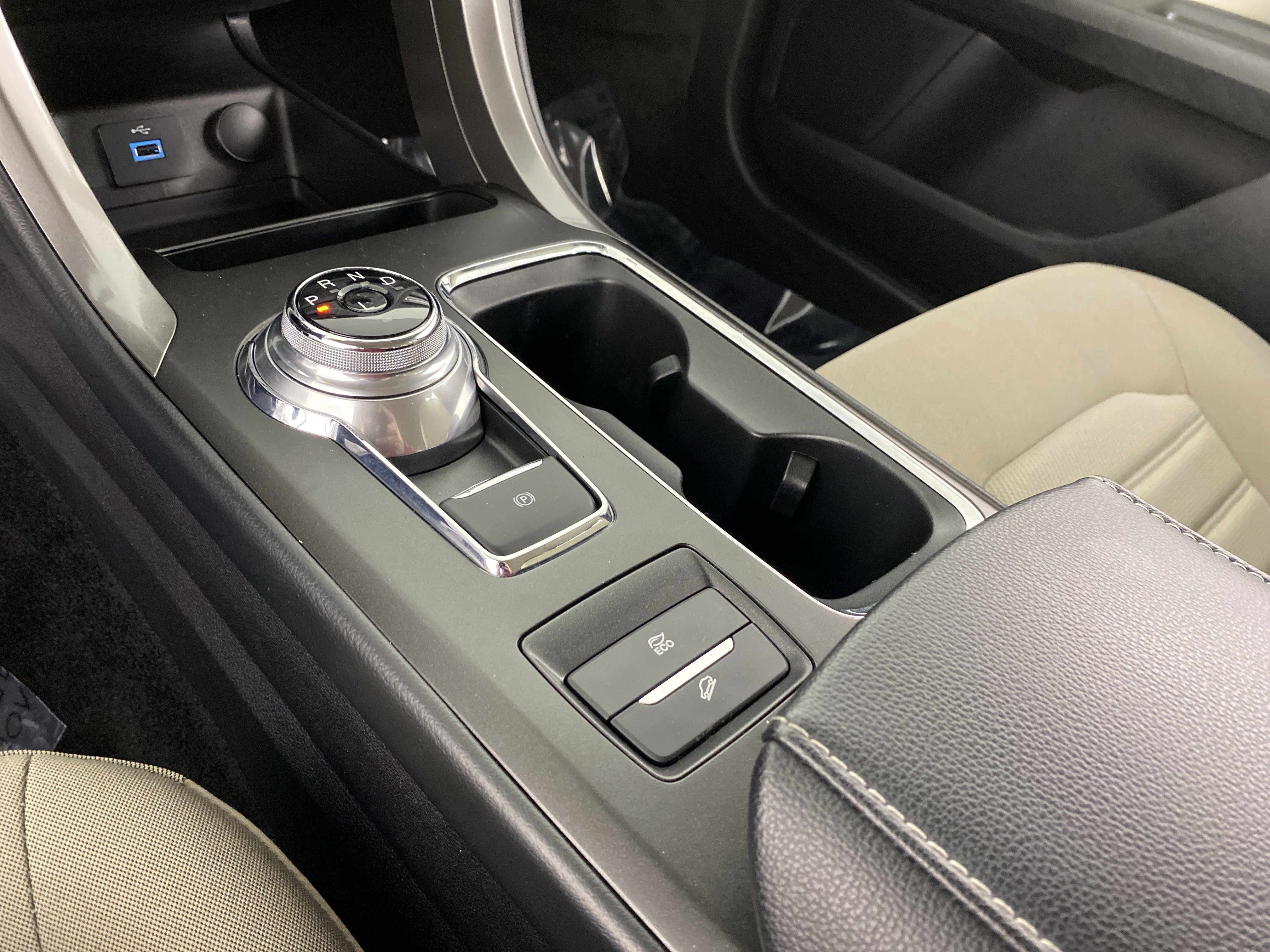 Used 2018 Ford Fusion S image 28