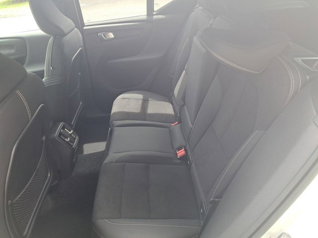 Used 2023 Volvo XC40 Recharge Ultimate w/ Protection Package Premier image 14