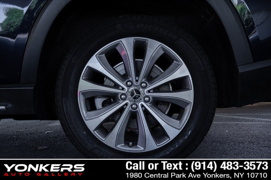 Used 2022 Mercedes-Benz GLE 350 4MATIC w/ Premium Package image 48