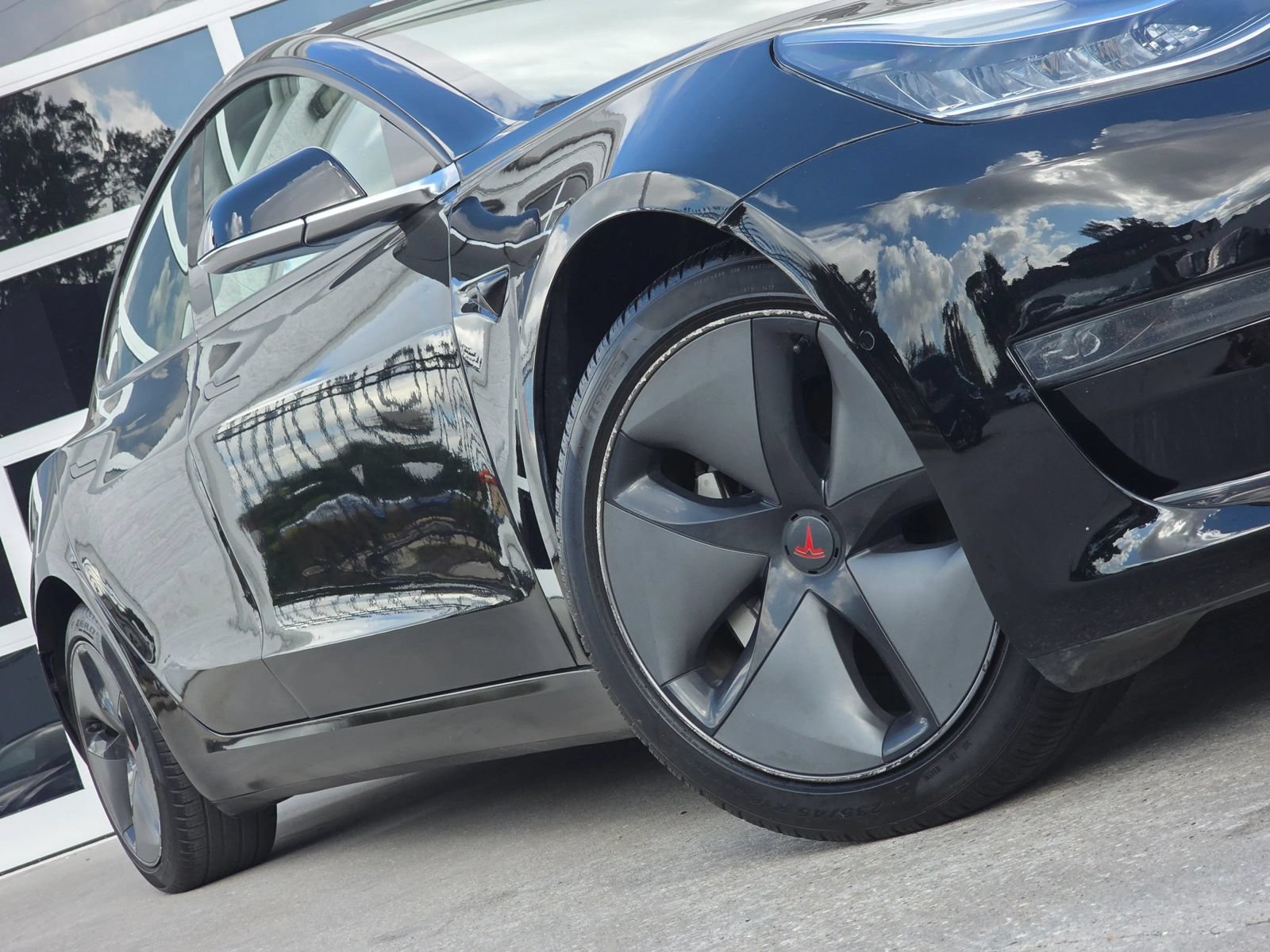 Used 2018 Tesla Model 3 Mid Range RWD image 8