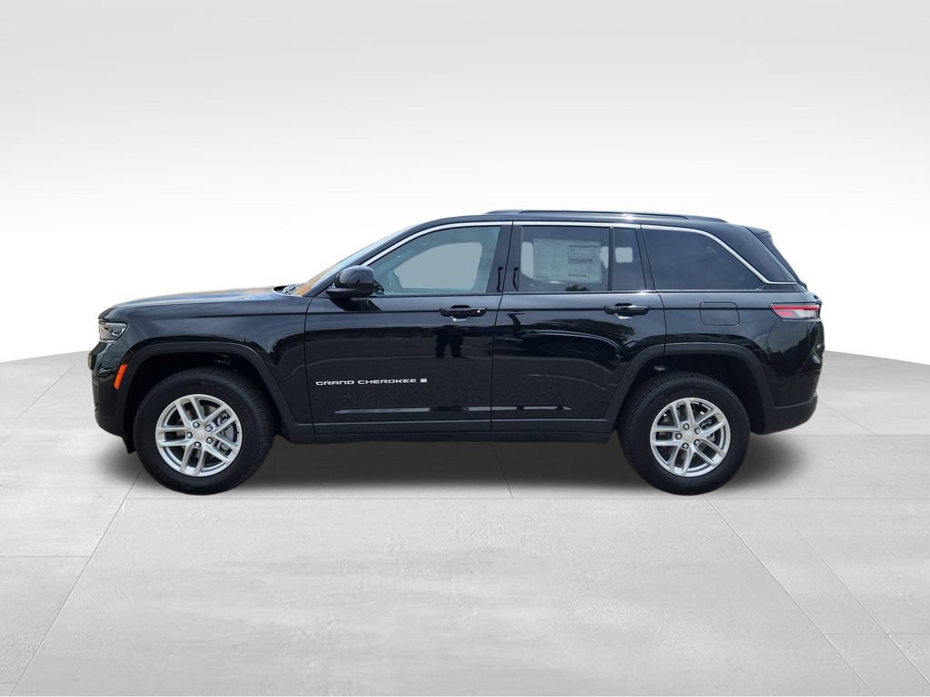 New 2026 Jeep Grand Cherokee Laredo X AWD/4WD image 4