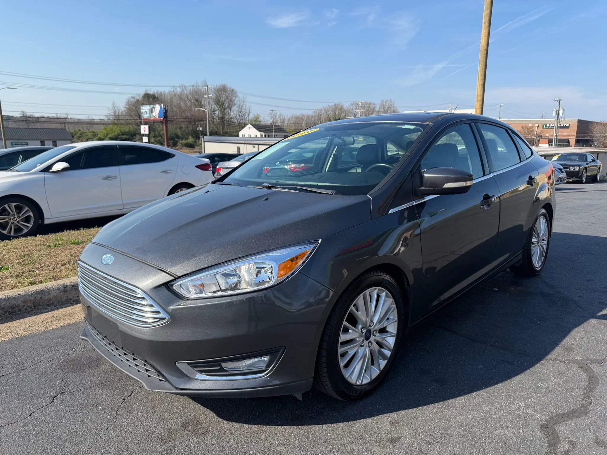 Used 2015 Ford Focus Titanium image 3