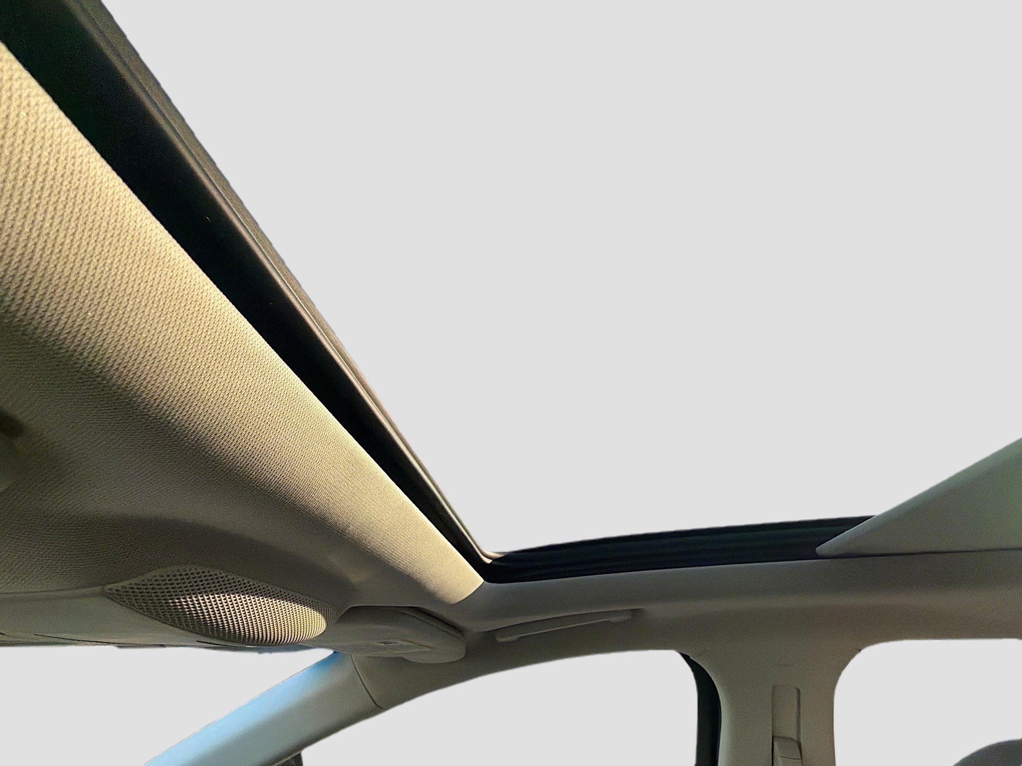 Used 2018 Ford Edge Titanium w/ Equipment Group 301A image 22