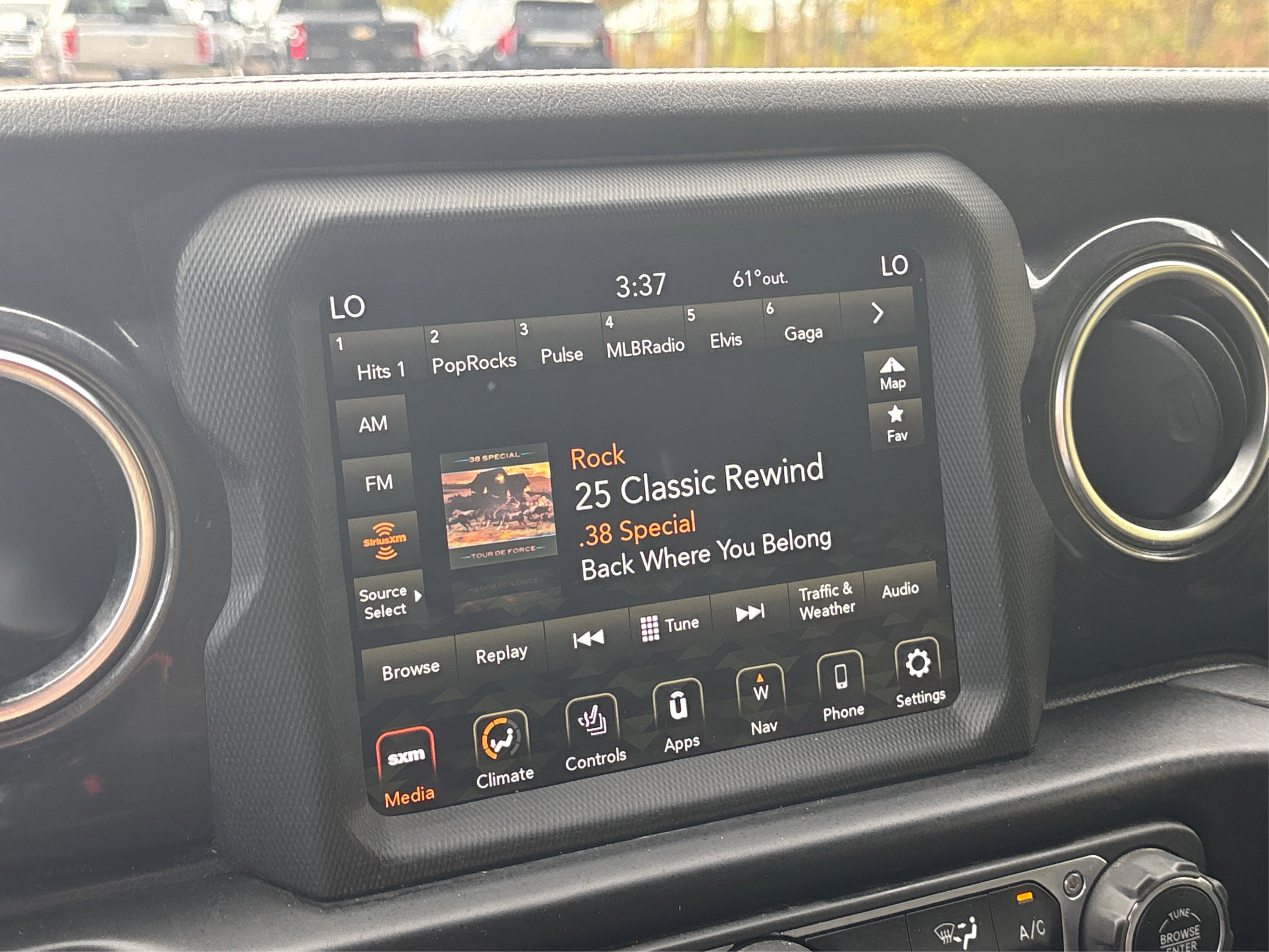 Used 2021 Jeep Wrangler Unlimited Sahara image 52