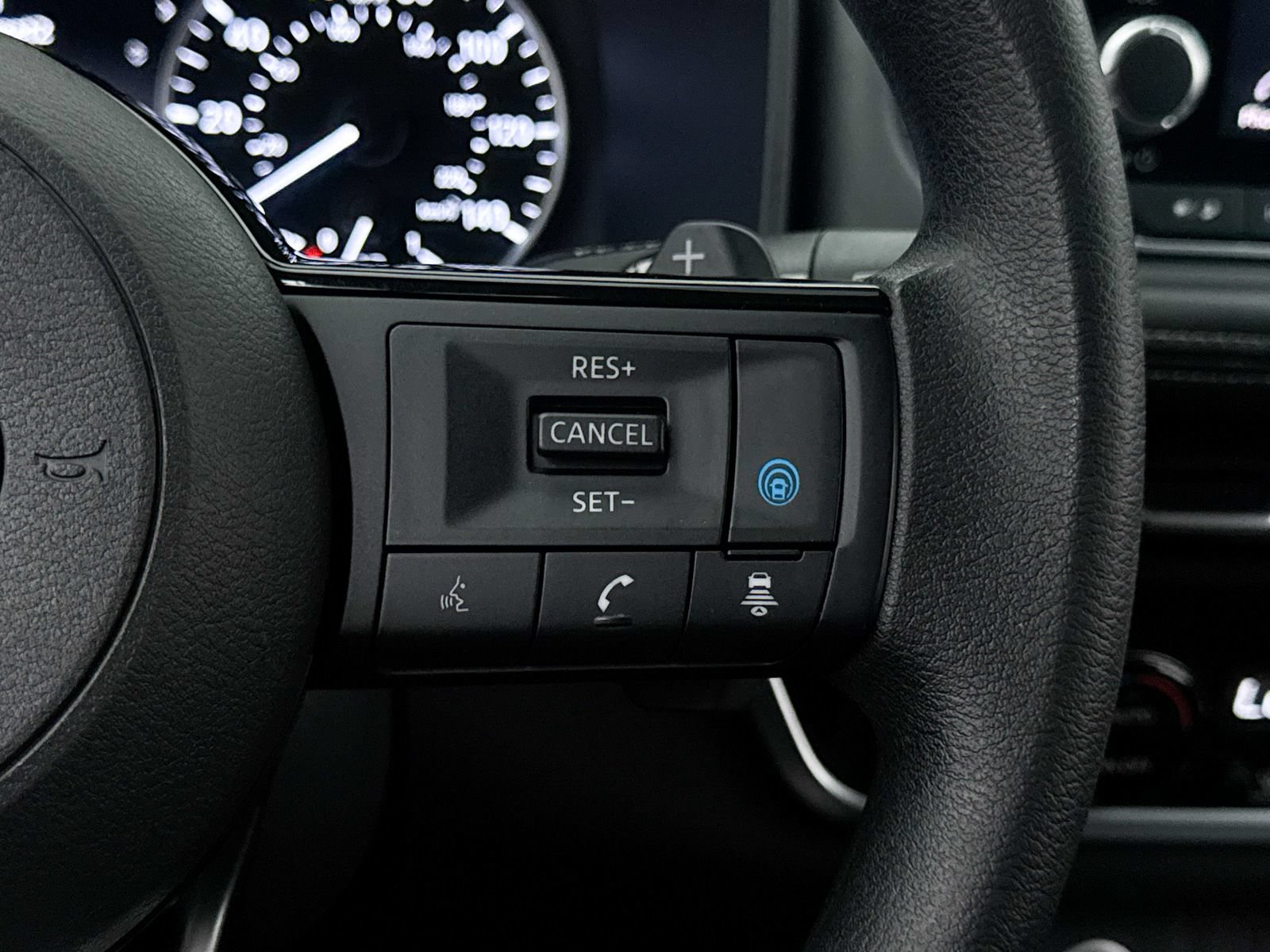 Used 2022 Nissan Rogue SV FWD image 33