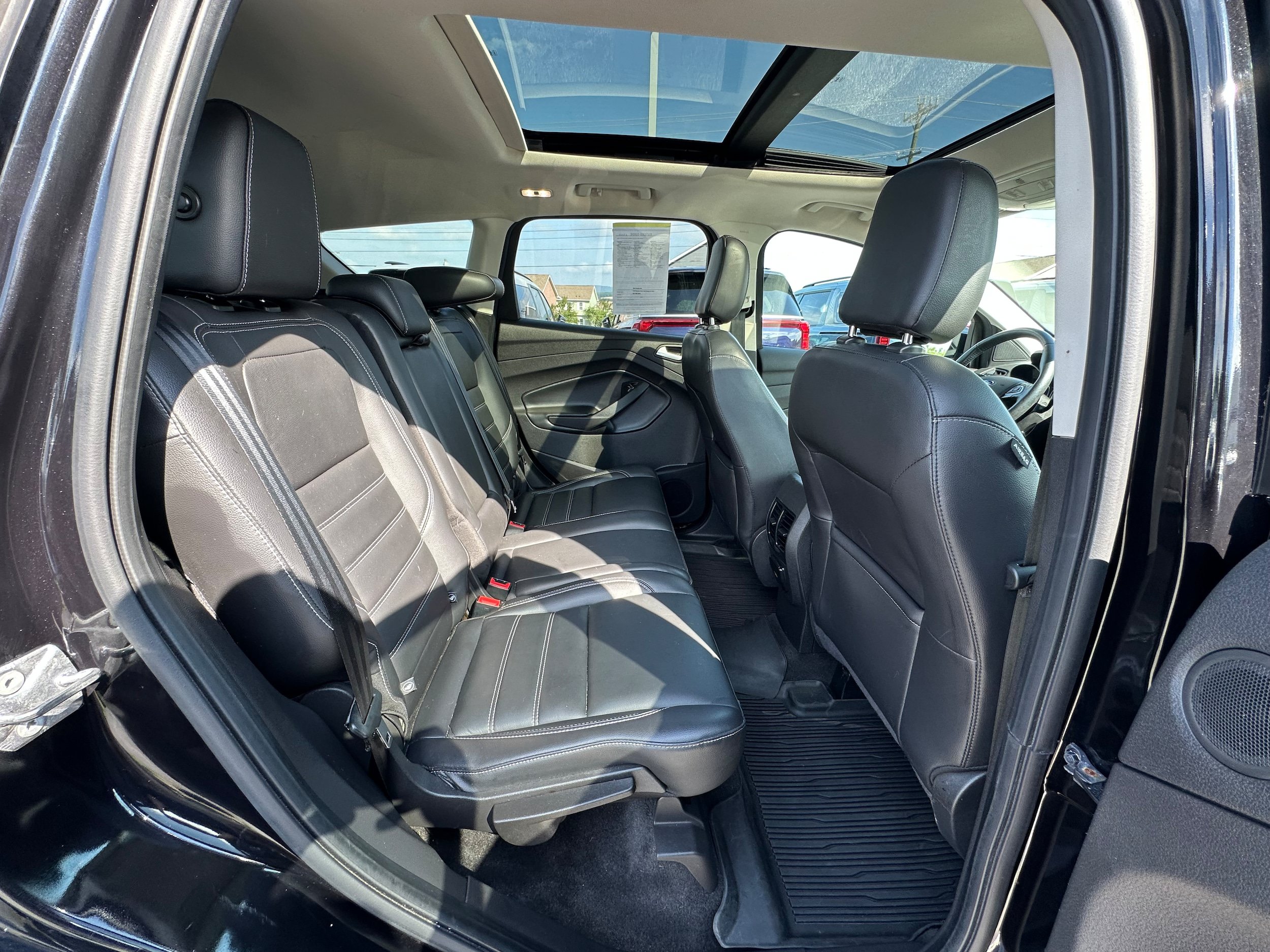Used 2019 Ford Escape Titanium AWD/4WD image 13