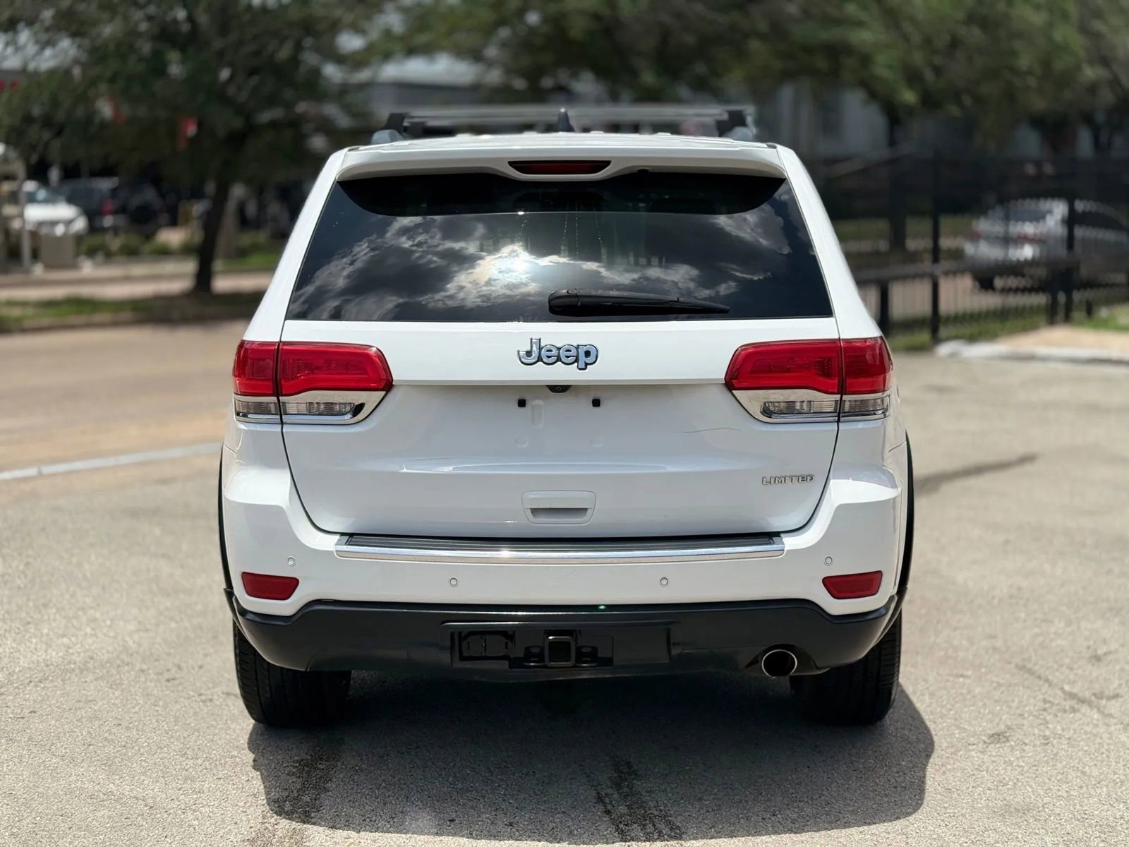 Used 2016 Jeep Grand Cherokee Limited w/ Trailer Tow Group IV RWD image 5