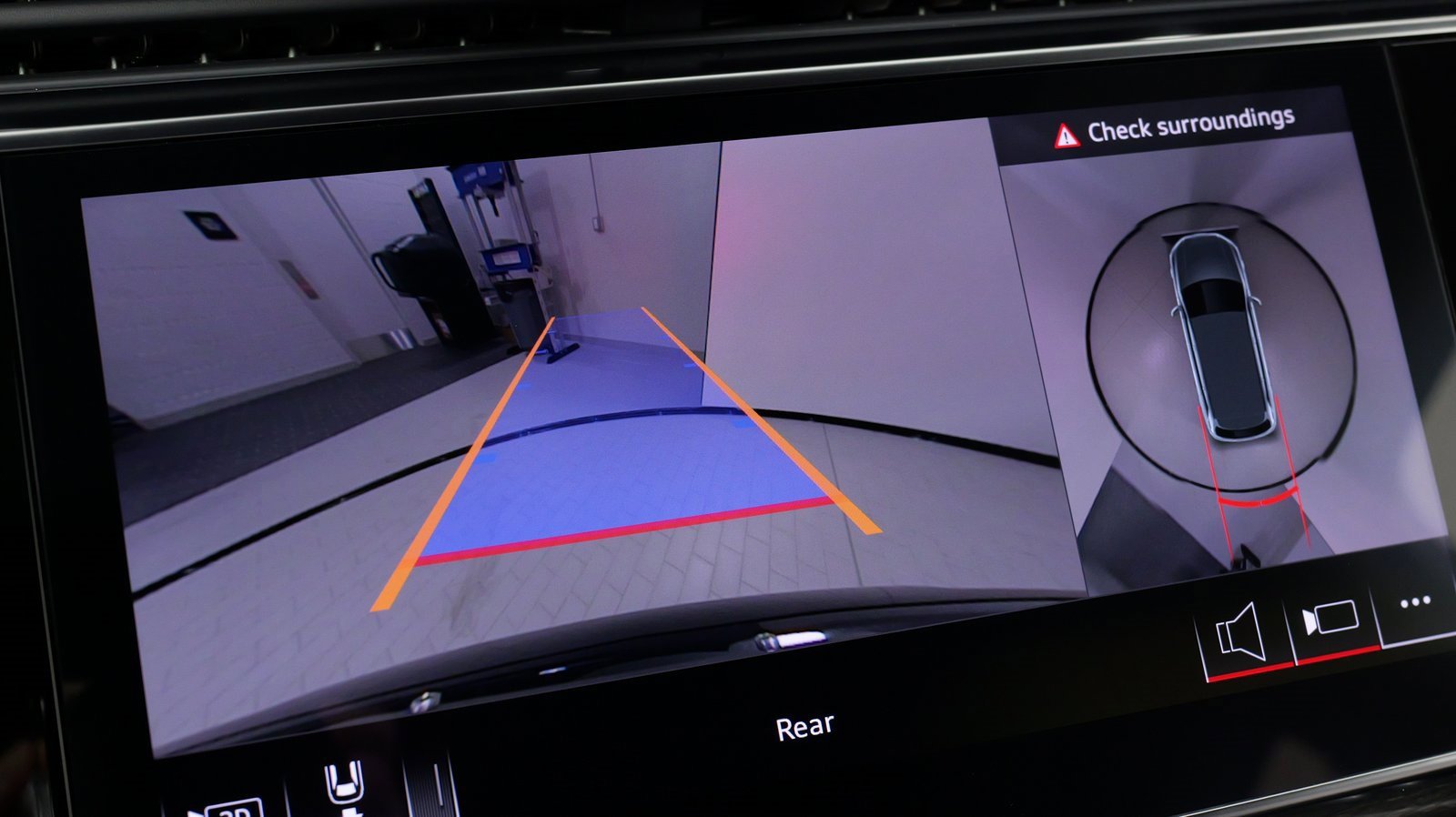 Used 2025 Audi Q7 3.0T Premium Plus w/ Premium Plus Package image 65