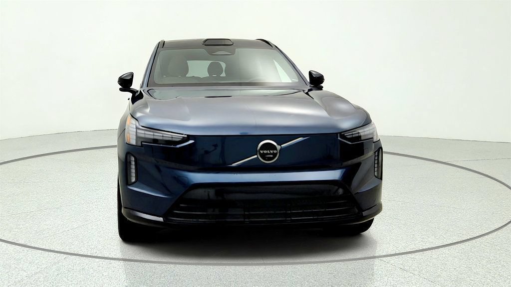 Used 2025 Volvo EX90 Plus AWD/4WD image 2