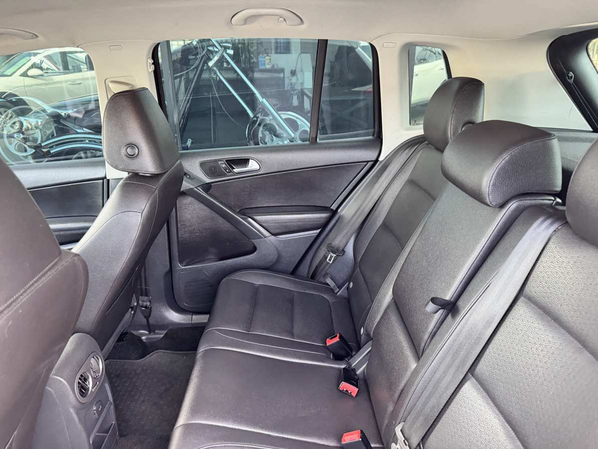 Used 2017 Volkswagen Tiguan S AWD/4WD image 28