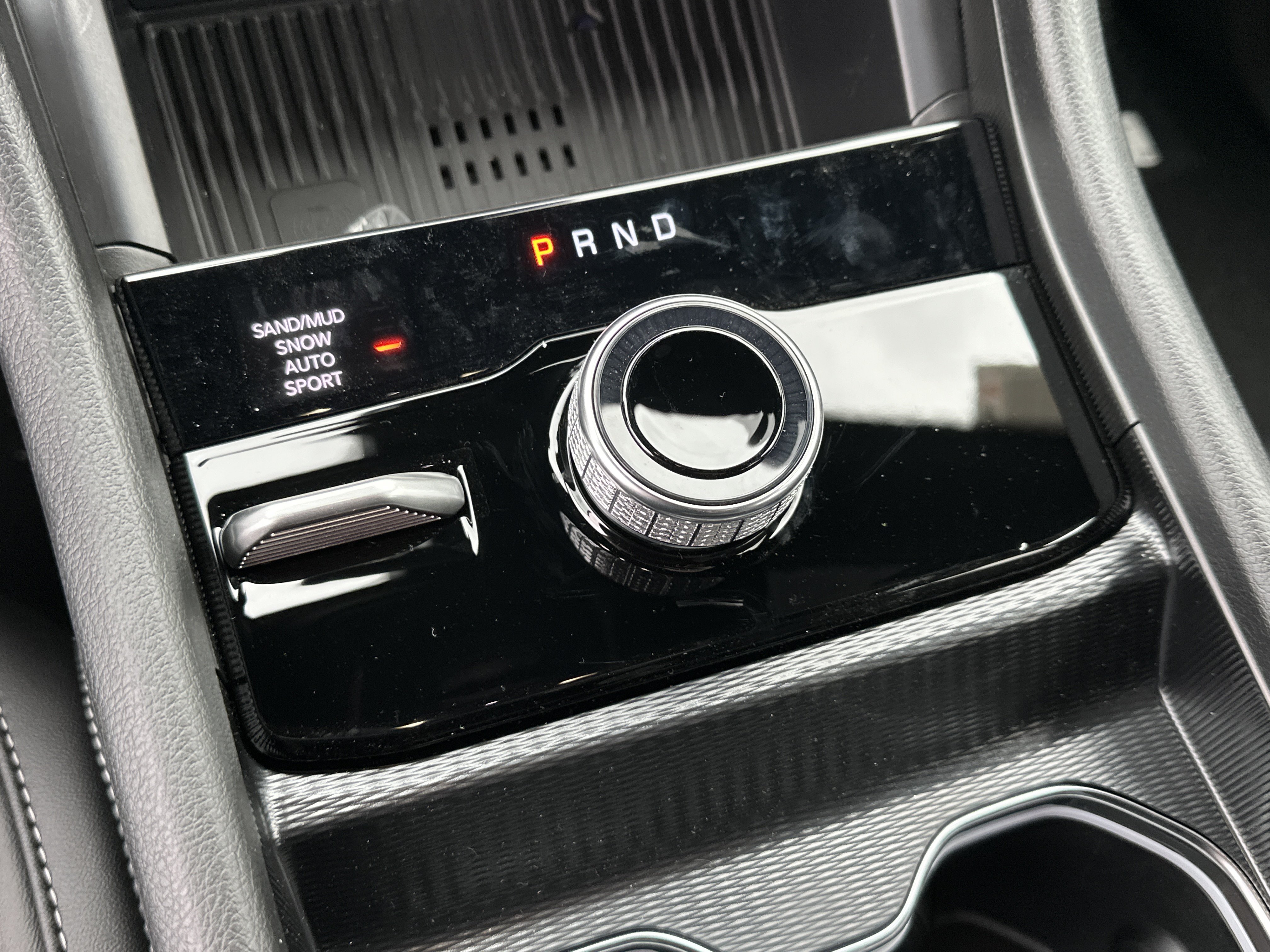 New 2026 Jeep Grand Cherokee Altitude AWD/4WD image 4