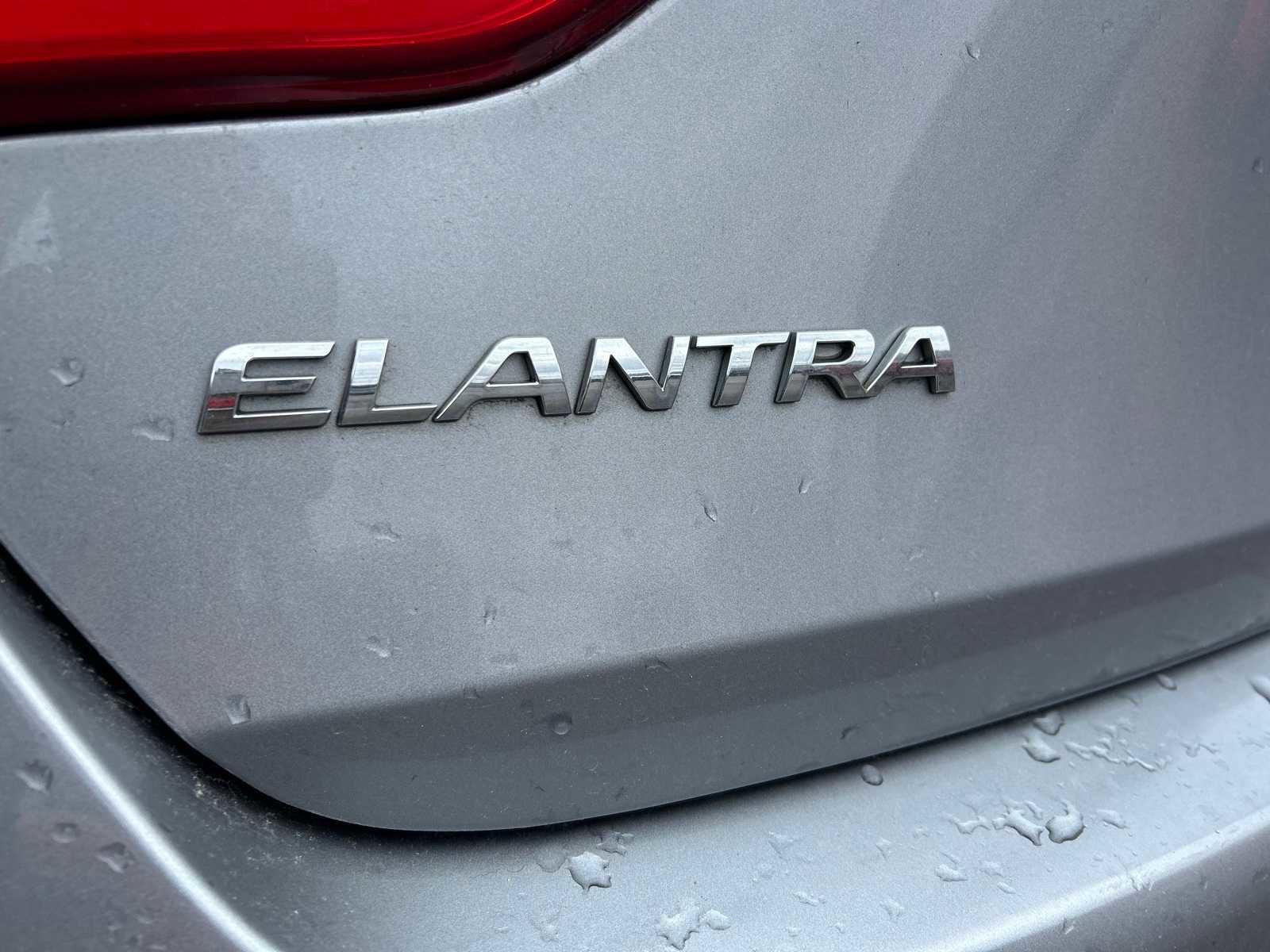 Used 2014 Hyundai Elantra GT w/ Option Group 02 image 22