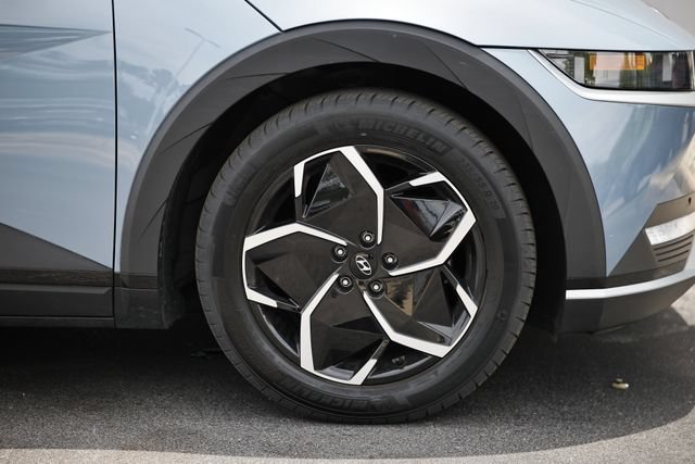 Used 2024 Hyundai Ioniq 5 SEL RWD image 5