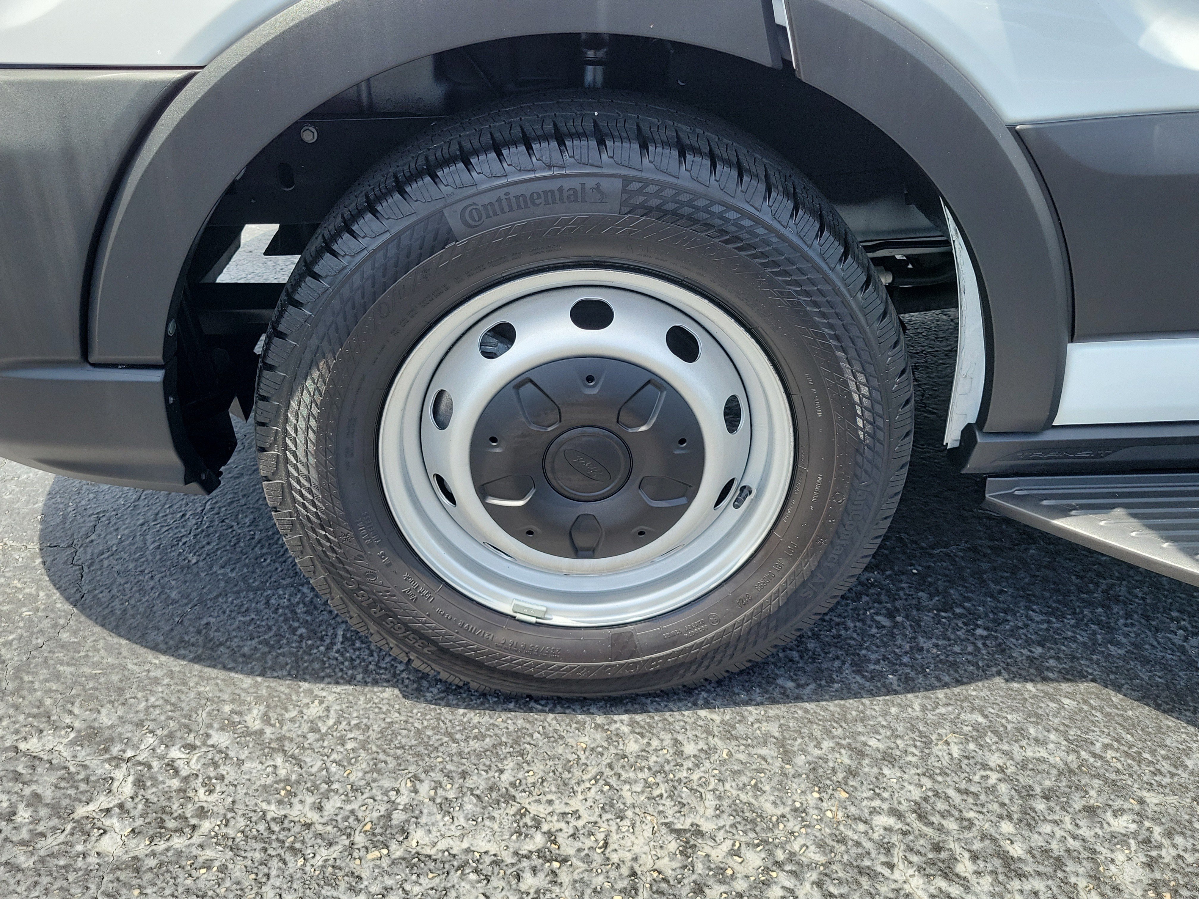 Certified 2024 Ford Transit 350 XL RWD image 5