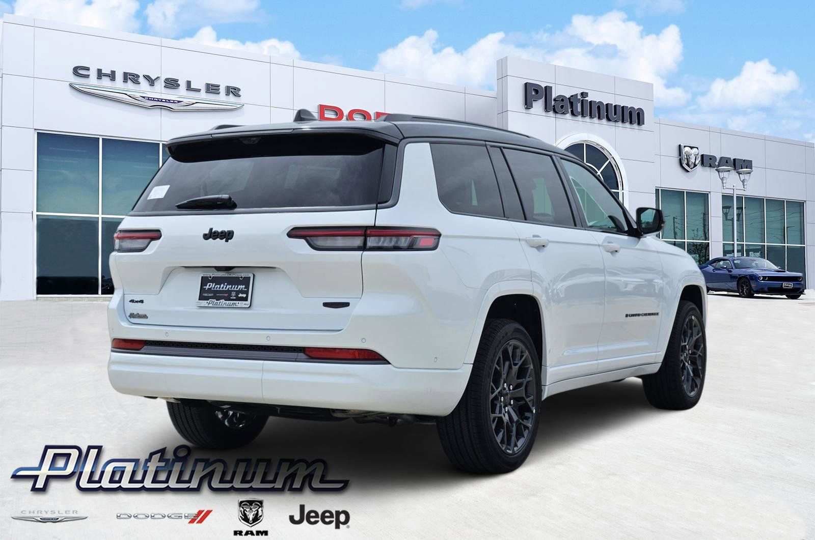 New 2026 Jeep Grand Cherokee L Summit w/ Obsidian Package AWD/4WD image 5