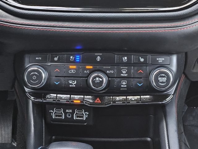 Used 2024 Dodge Durango GT AWD/4WD image 36