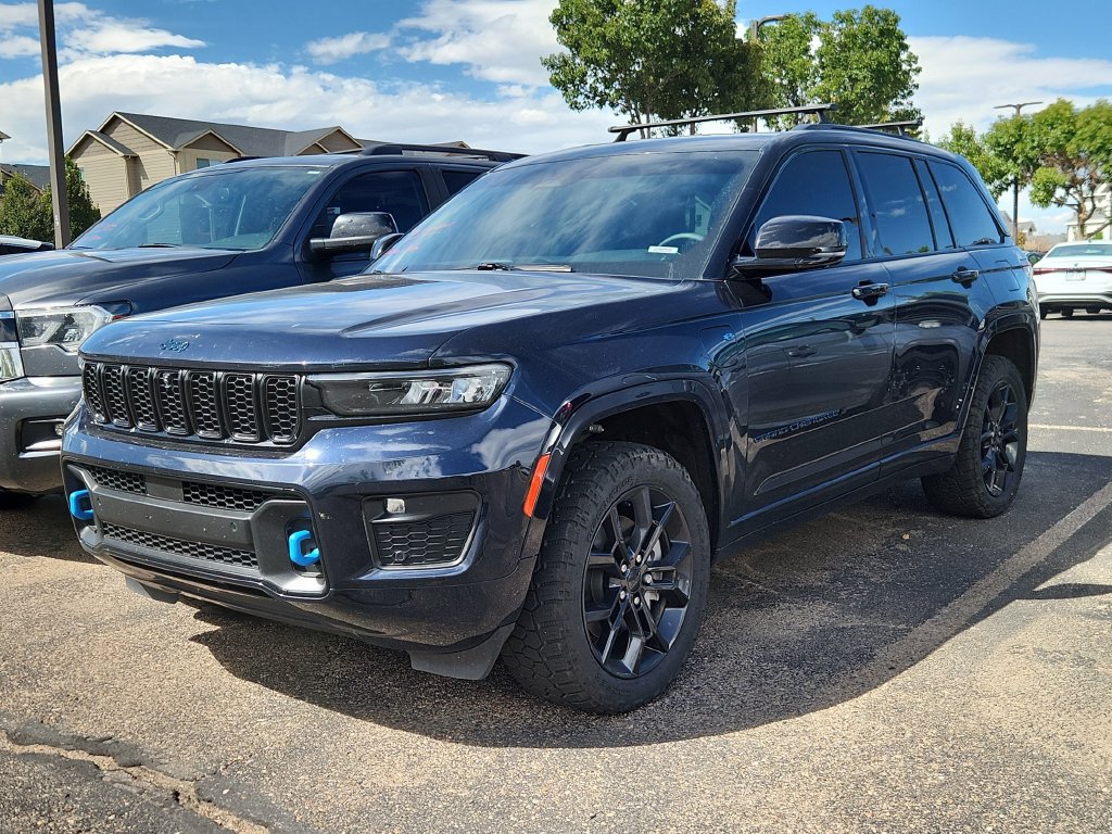 Certified 2023 Jeep Grand Cherokee 30th Anniversary AWD/4WD image 3