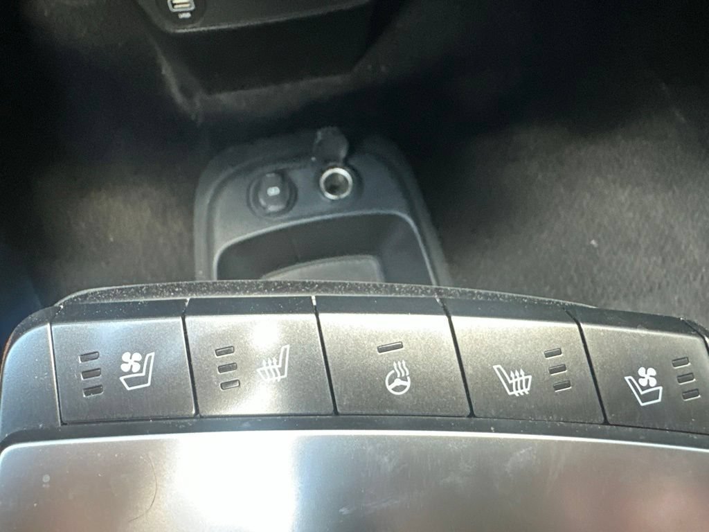 Used 2024 Kia EV6 Wind w/ Wind Technology Package AWD/4WD image 19
