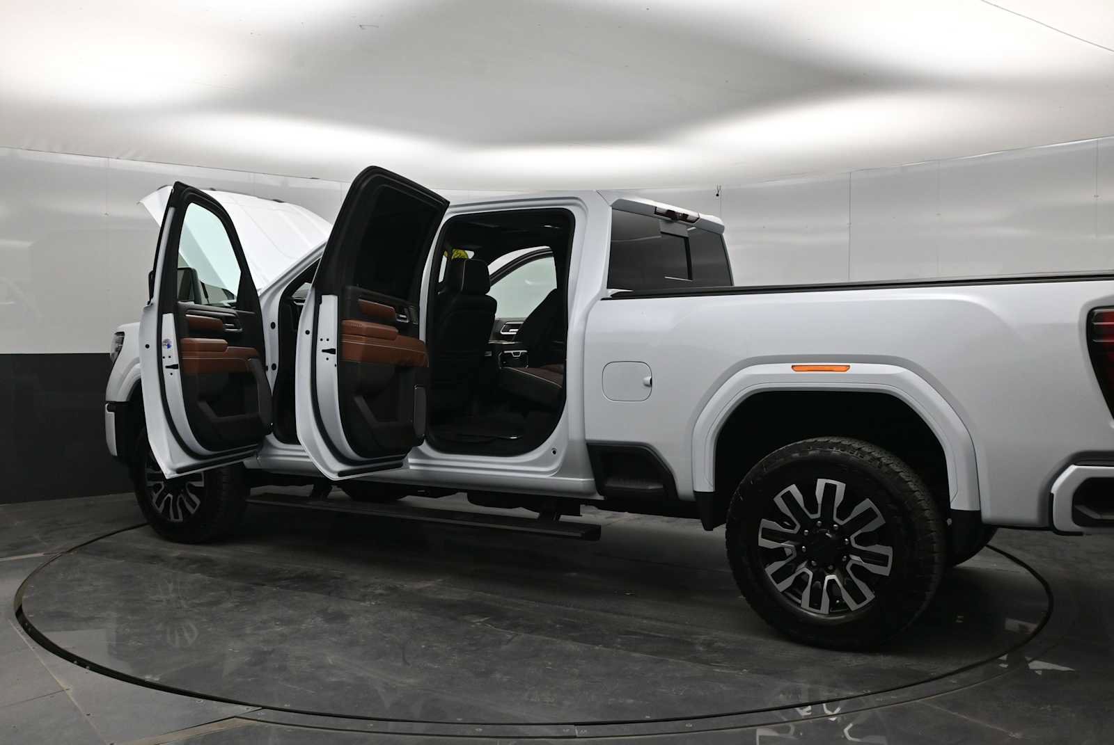 Used 2026 GMC Sierra 2500 Denali Ultimate AWD/4WD image 45