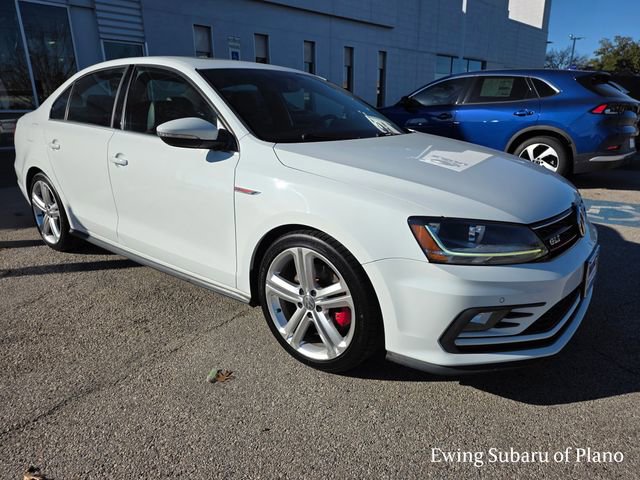 Used 2017 Volkswagen Jetta GLI image 2