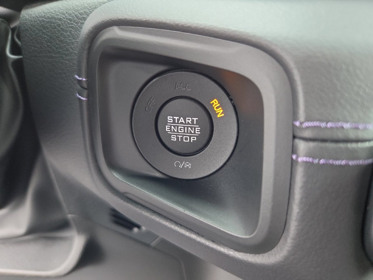 New 2026 Jeep Gladiator Sport AWD/4WD image 13
