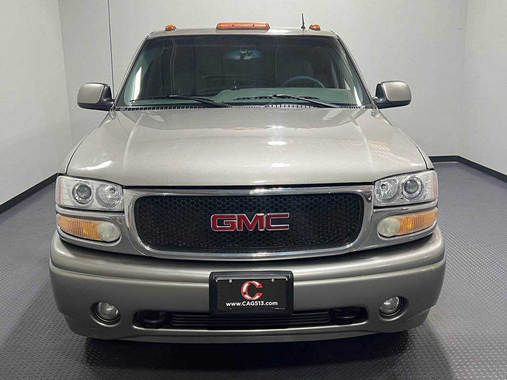 Used 2002 GMC Sierra 1500 Denali image 3