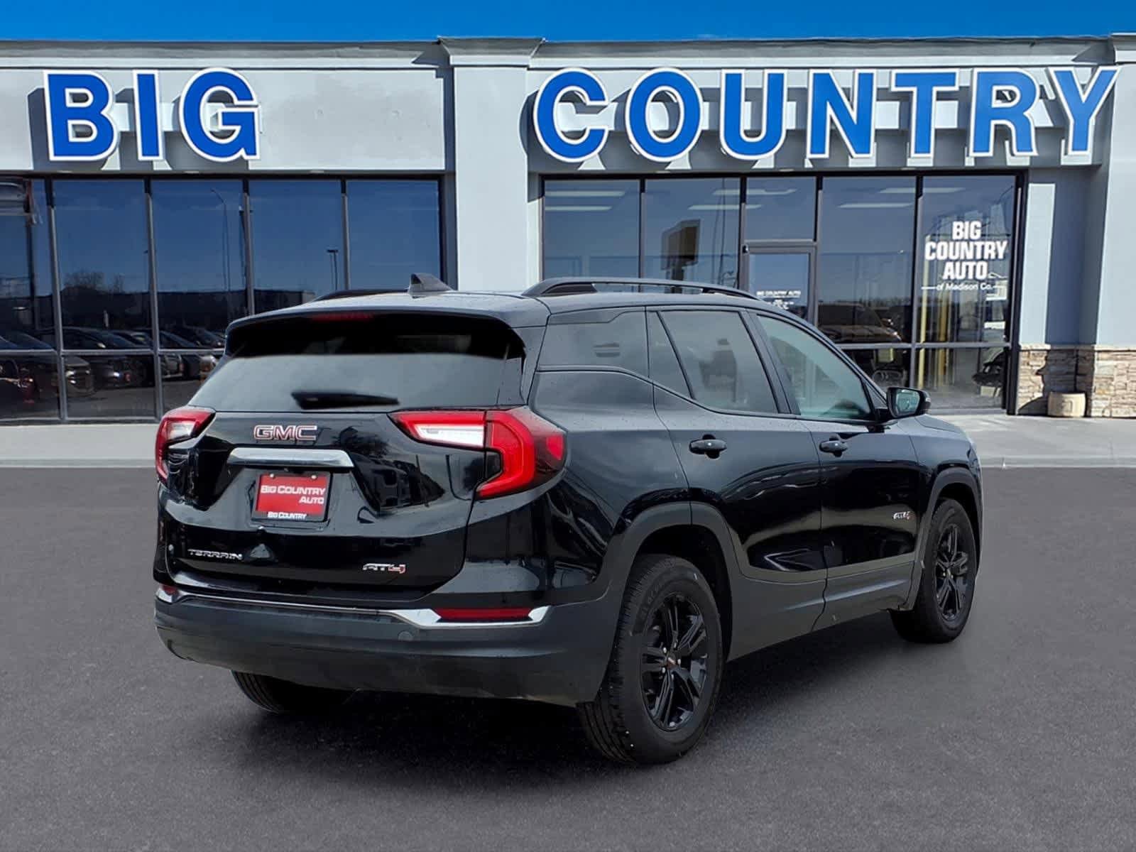 Used 2023 GMC Terrain AT4 AWD/4WD image 7