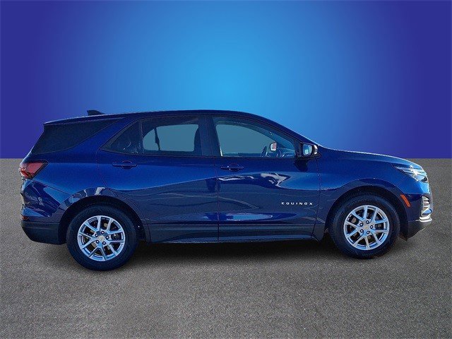 Certified 2022 Chevrolet Equinox LS w/ LS Convenience Package image 4