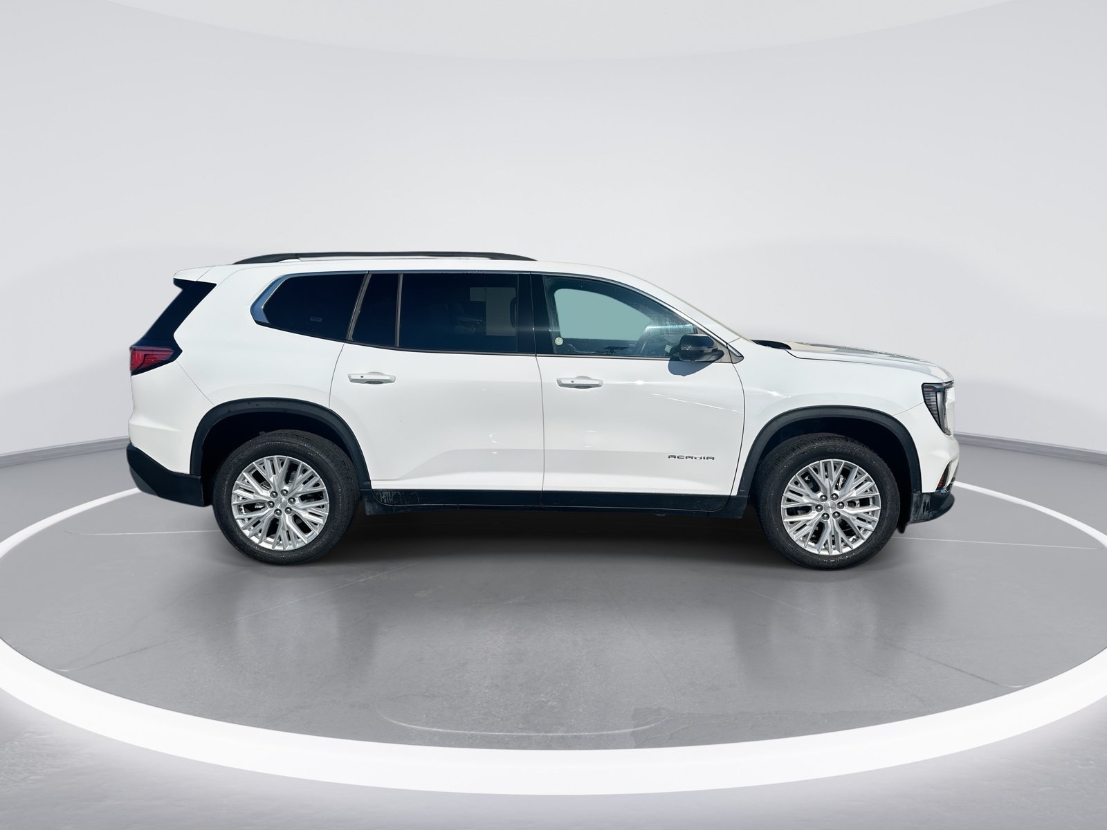 Used 2026 GMC Acadia Elevation w/ Elevation Premium Package FWD image 10
