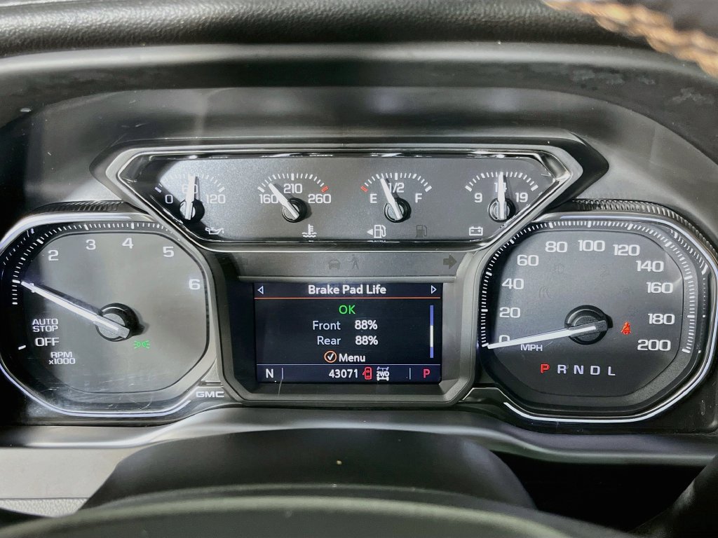 Used 2021 GMC Sierra 1500 AT4 w/ Driver Alert Package I AWD/4WD image 15