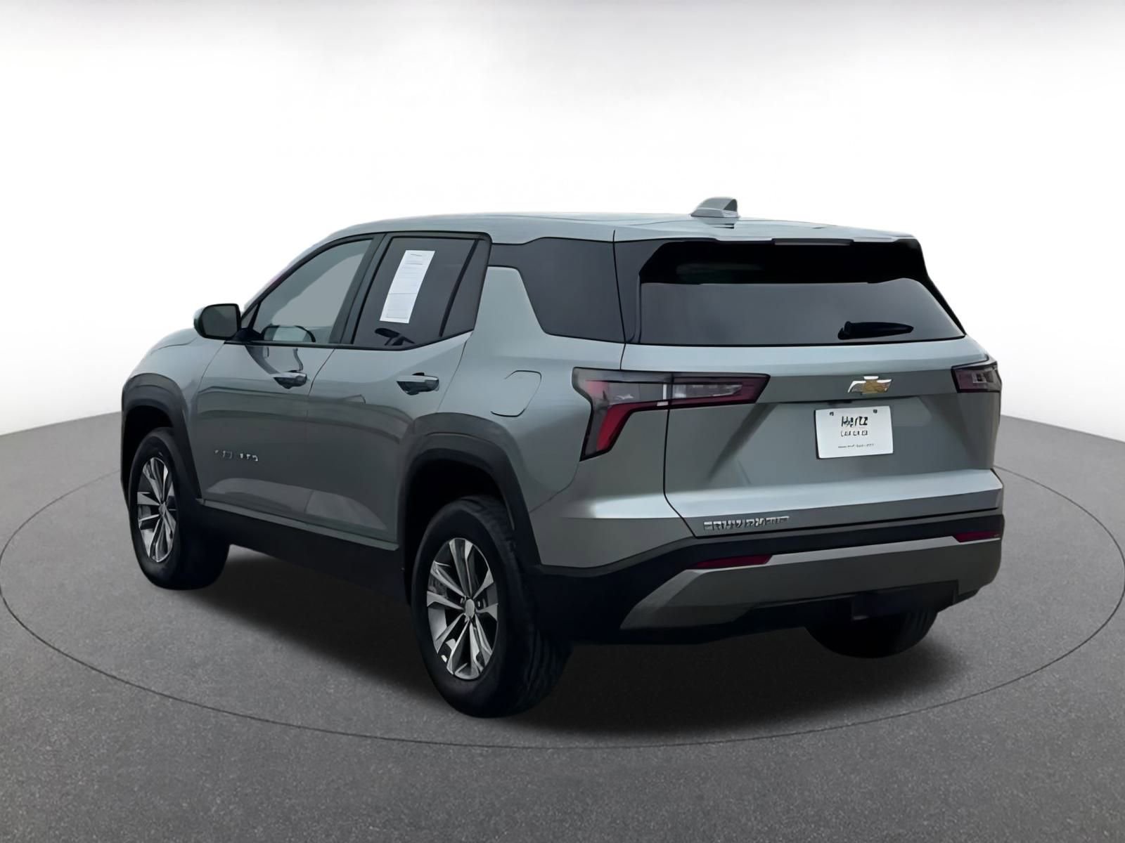 Used 2025 Chevrolet Equinox LT image 16