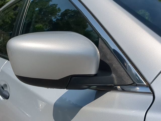 Used 2017 Nissan Rogue S AWD/4WD image 11